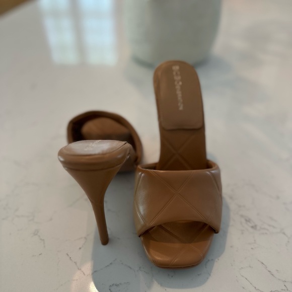 BCBG Nude Heel Sandals - Picture 2 of 4